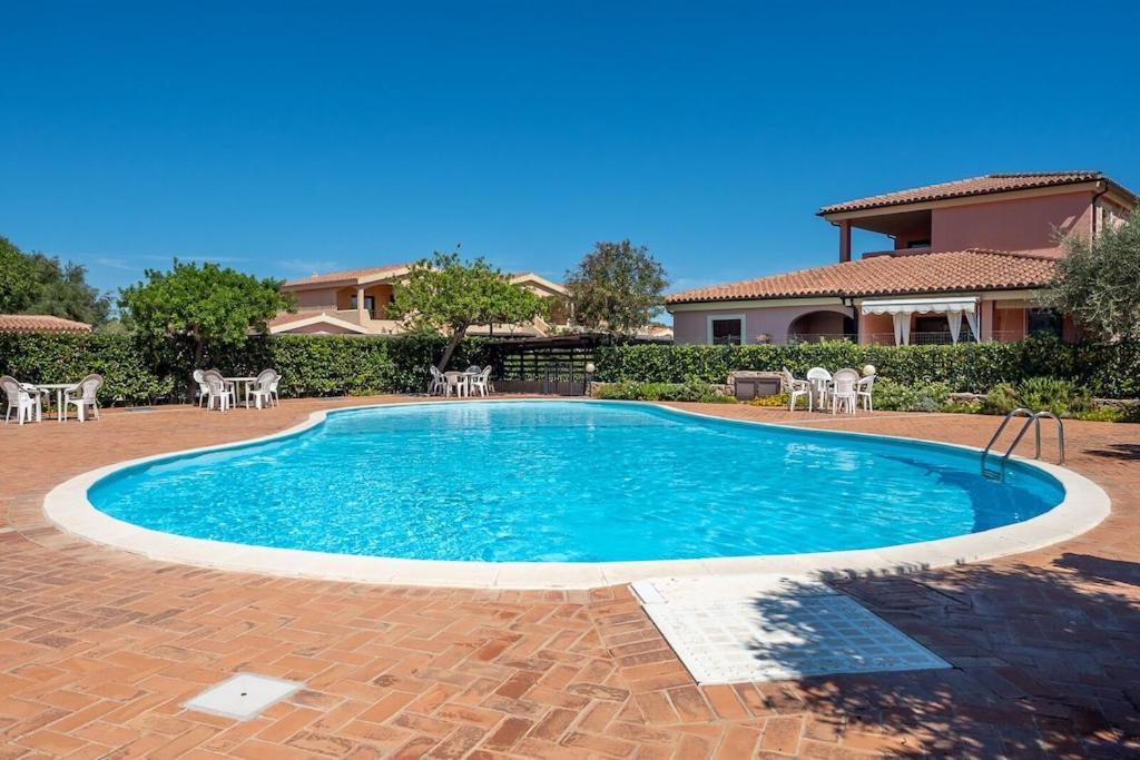 House In Residence With Swimming Pool 2 Km From The Sea Мурта-Марія Екстер'єр фото